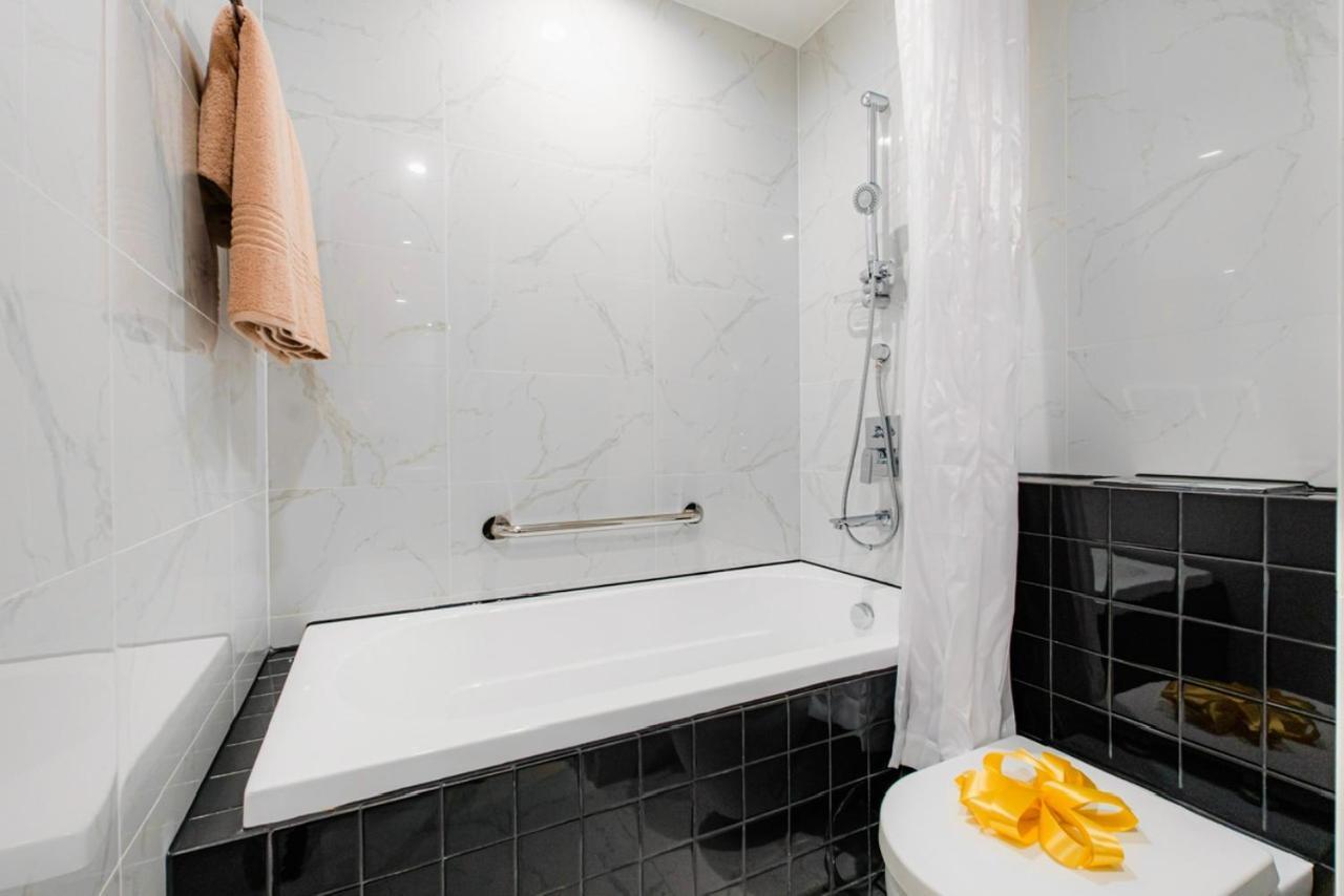 Zenity Luxury Apartment In District 1 Since 2024 Ciudad Ho Chi Minh  Exterior foto