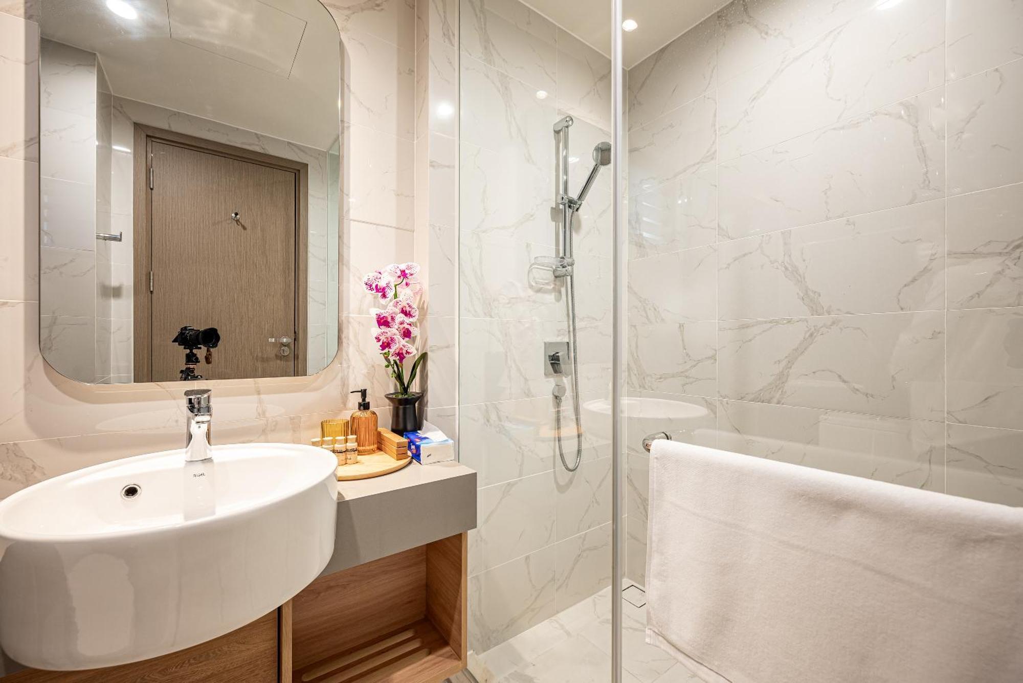Zenity Luxury Apartment In District 1 Since 2024 Ciudad Ho Chi Minh  Exterior foto